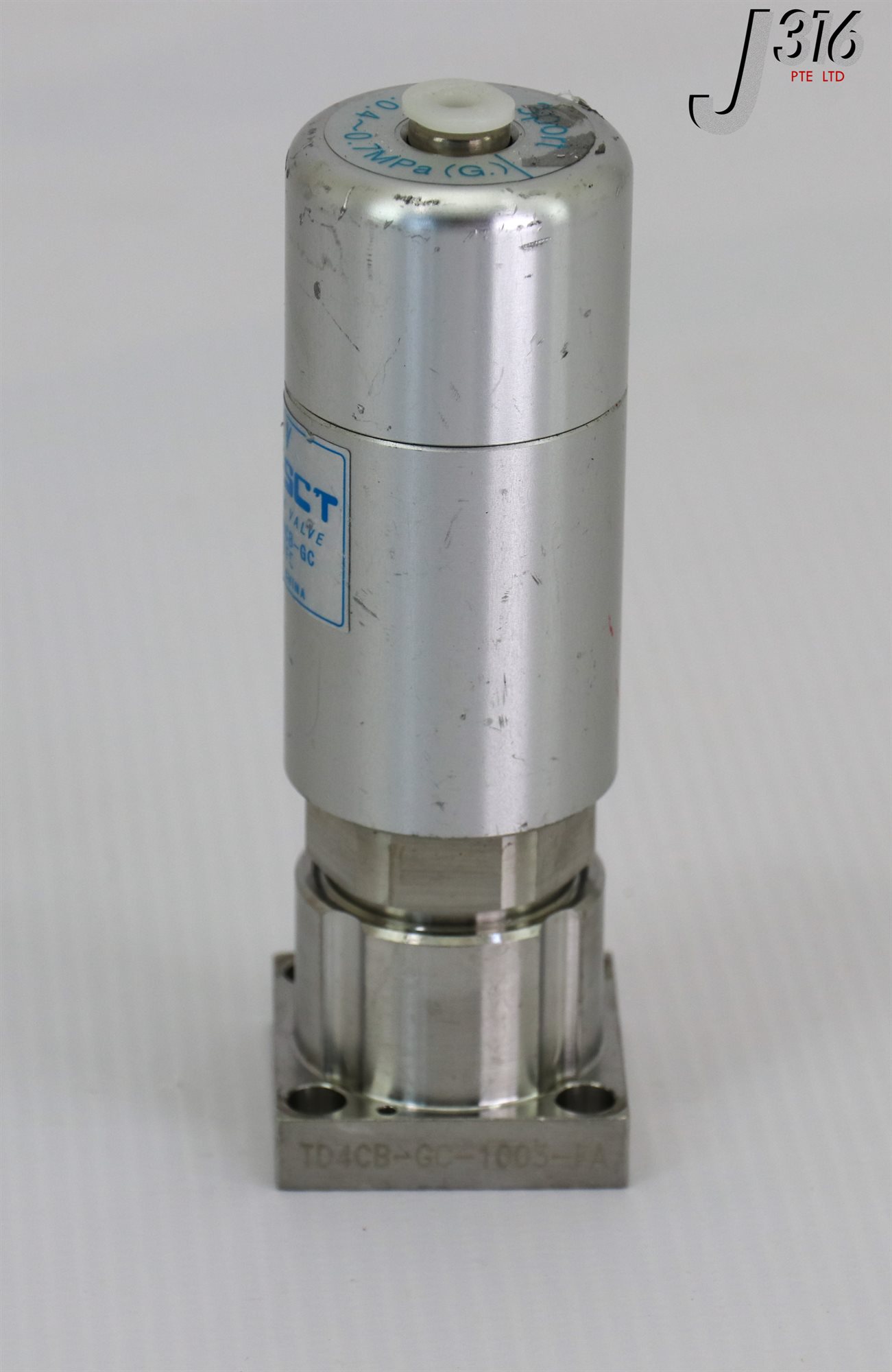 L16967 (LOT OF 66) KITZ SCT VALVE, N.C.0.4~0.7MPA(G.), 3 PORT